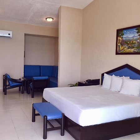 Solymar Hotel All Inclusive カンクン エクステリア 写真